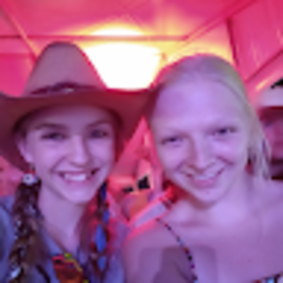 Meet your Posher, Valerie - Picture 1 of 1